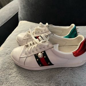 Authentic Gucci sneakers!